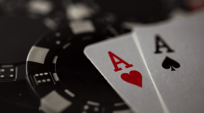 Meja roulette langsung dengan dealer profesional napi 4d